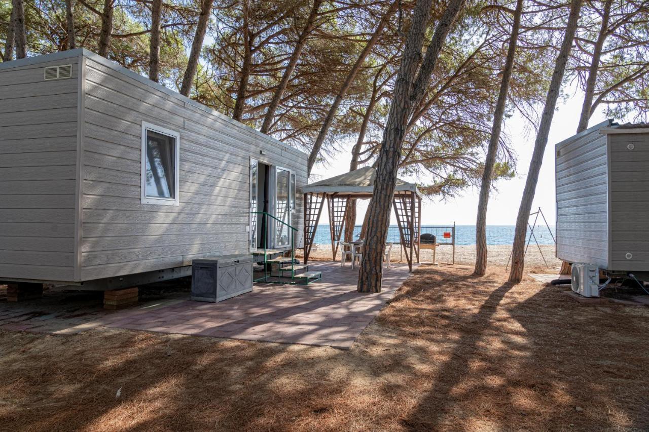 Camping&Village Le Cernie Lotzorai Ngoại thất bức ảnh